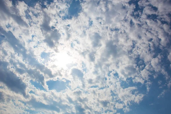 Céu nublado bonito — Fotografia de Stock