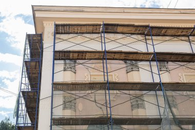 Restoration of the facade of an old building 