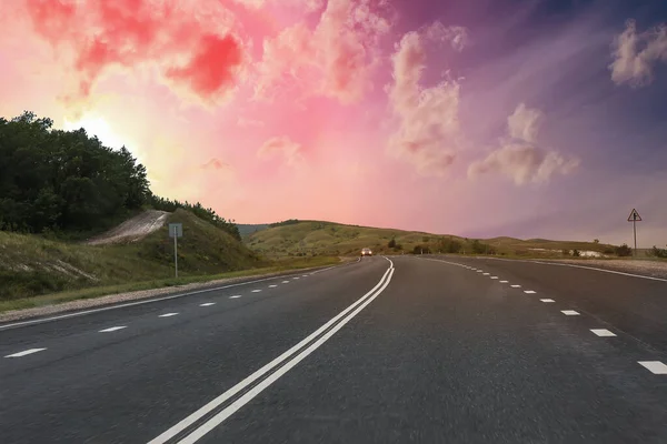 Nuova Strada Asfaltata Negli Altopiani Tramonto — Foto Stock