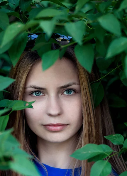 Hübsches Mädchenporträt — Stockfoto