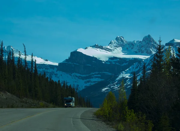 The majetic scenery of the canadian rockies — Stock Photo, Image