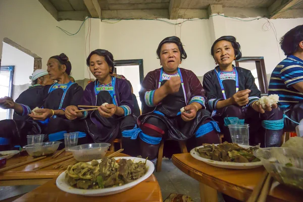 amitaious duygular miao milliyet