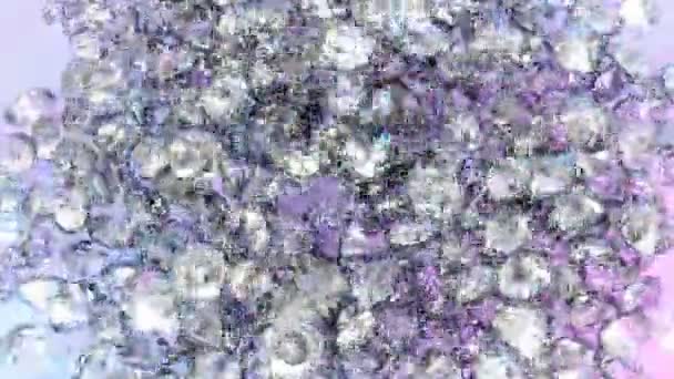 un tas de diamants versé dans une grande pile plein écran animation 3D 