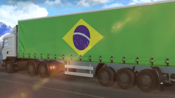 Σημαία Βραζιλίας Φαίνεται Στην Πλευρά Ενός Μεγάλου Φορτηγού Οδήγηση Μια — Αρχείο Βίντεο