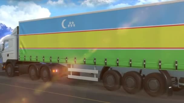 Drapeau Karakalpakstan Sur Côté Grand Camion Roulant Sur Une Autoroute — Video