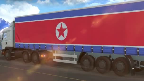 Северный Флаг Кореи Показан Обочине Большого Грузовика Едущего Шоссе — стоковое видео
