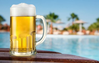 Bir bardak light bira.