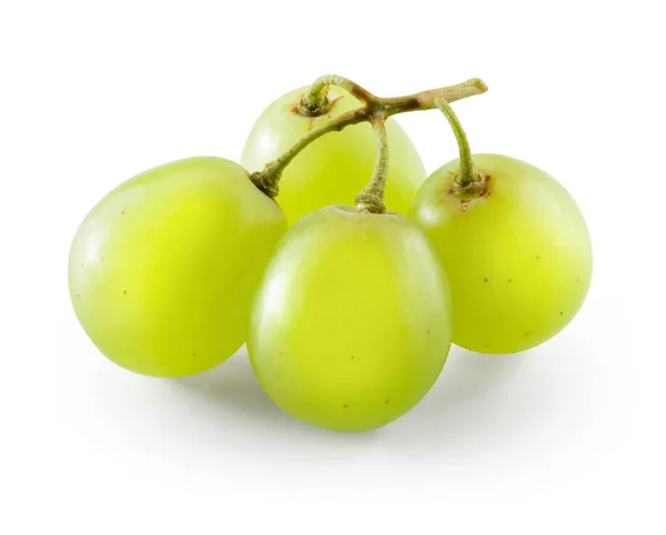 Zielone Winogrono Cztery Jagody Odizolowane Białym Ścieżką Wycinania — Zdjęcie stockowe