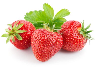 Yapraklı çilek. Beyaz bir arkaplanda izole edilmiş.