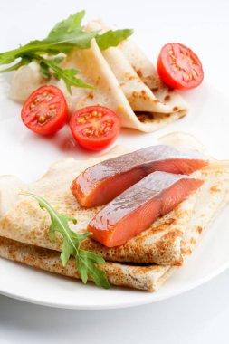 Somonlu krep. Shrovetide yiyeceği