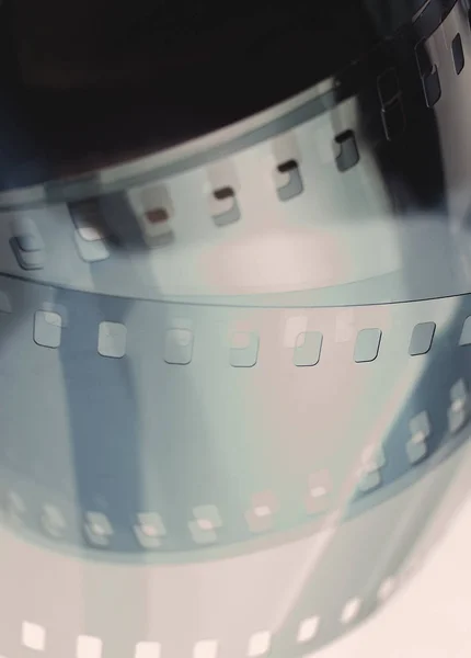  Beyaz arka plan üzerinde film portre