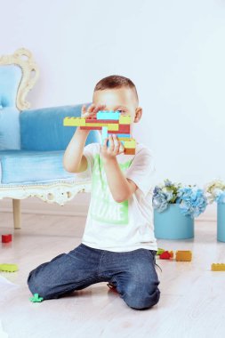 Çocuğu yere oynanır