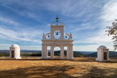 Huelva, İspanya Alajar köy içinde çok doğal değerli bir alanda aryalar Montano Anıtı yer