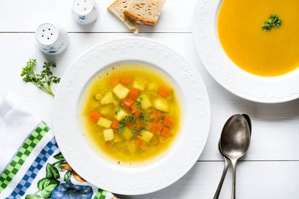 Vegetable soup with bread and fresh parsley, top view — Stock Photo, Image