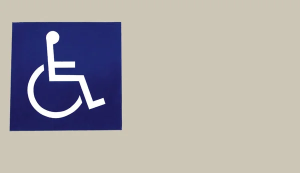 壁に身障者用標識 — ストック写真