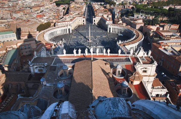 Piazza San Pietro vagy Szent Péter tér, Vatikánváros, Róma, Olaszország. — Stock Fotó