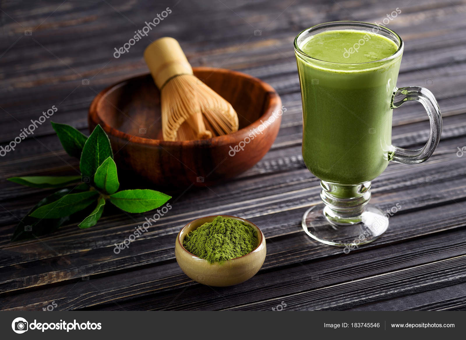 https://st3.depositphotos.com/14378538/18374/i/1600/depositphotos_183745546-stock-photo-matcha-green-tea-latte-beverage.jpg