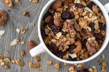 Beyaz boul ev yapımı granola