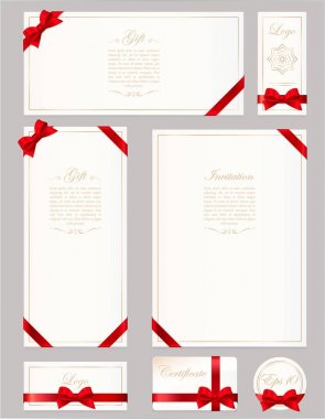 Hediye kartı, sertifika ve fiş gri arka plan üzerinde ayarlayın. Geniş 