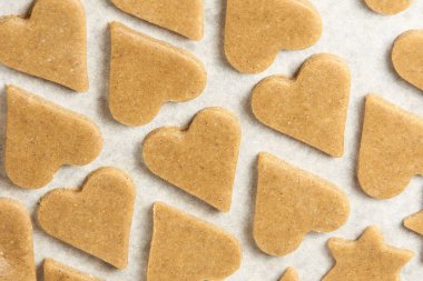 Zencefilli bisküvi hamur. Şekil kalp