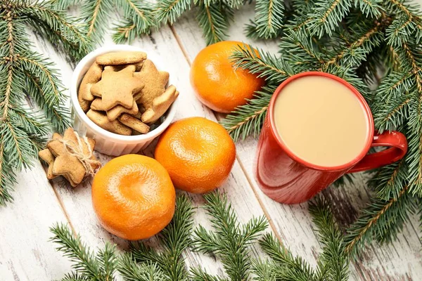 Gingerbread Cookie. NewYear. Orange tangerines. Spruce branch — Stock Photo, Image