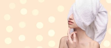 Genç kadın kozmetoloji portresi. Güzel kız yüzü