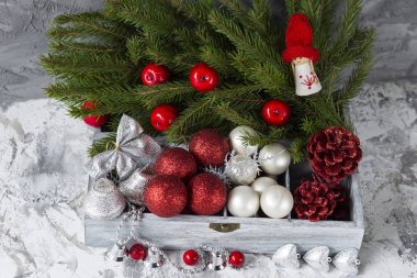 Hediye kutusu ile dekor