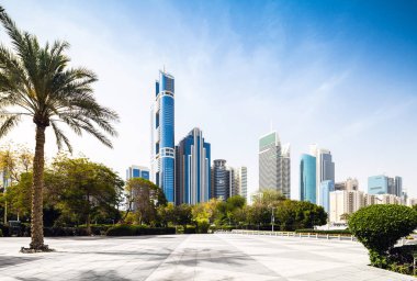Sheikh Zayed Road içinde gökdelenler