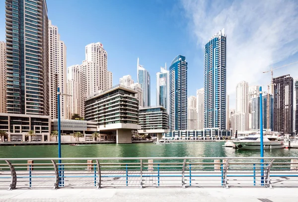 Dubai marina panoramę — Zdjęcie stockowe