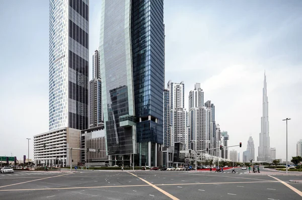 Центр міста Дубаї і вежа Бурдж Халіфа — стокове фото