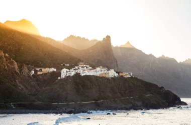 cliff Tenerife Köyü