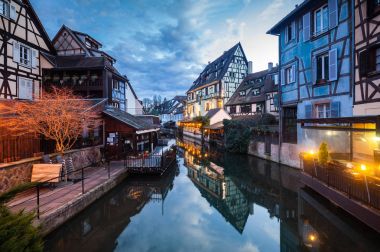 akşam townscape Colmar