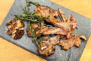 Porsiyon ızgara Kuzu pirzola