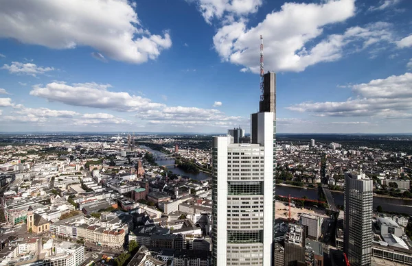 Skyskrapor i Frankfurt city Stockbild