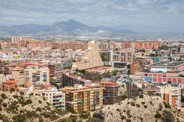 Cityscape görünümü Dağları ile