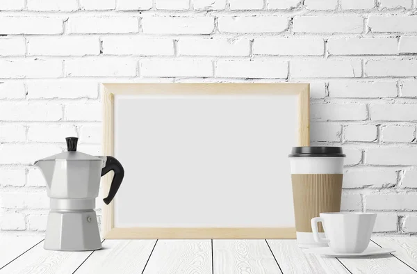 Empty Photo Frame Old Metal Coffee Maker Coffee Cups — Stock Photo, Image