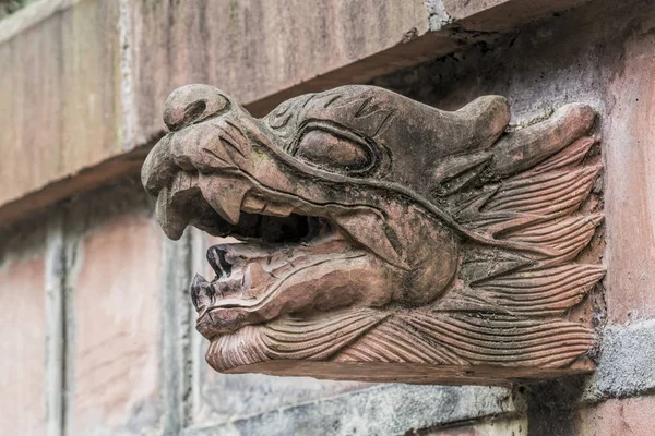 Chengdu, Çin Qingyang tapınakta süslemeleri ejderha — Stok fotoğraf