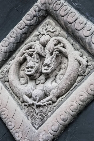 Sculture del drago nel santuario di Wuhou a Chengdu Cina — Foto Stock