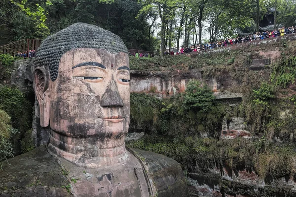 Leshan Giant Buddha en la provincia de Sichuan en China — Foto de Stock