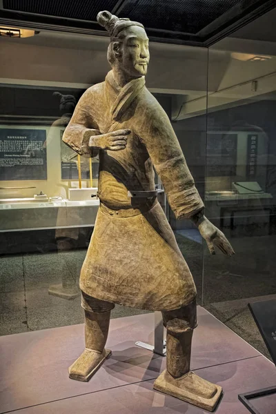 ピット 2、中国テラコッタ軍西安で発掘された立ってアーチャー — ストック写真