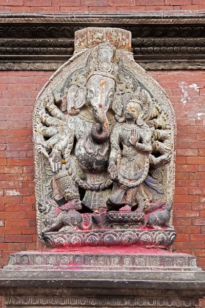 Posąg hinduskiej Elephant Bóg Ganesha w Nepalu — Zdjęcie stockowe