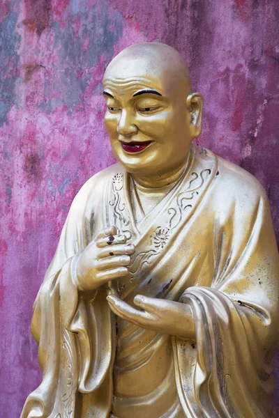 Statues de Bouddha Lifesize, Monastère des Dix Mille Bouddhas, Hong Ko — Photo