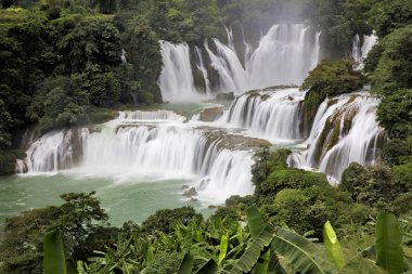 Çin, Vietnam olarak da bilinen Ban Gioc Detian şelaleler