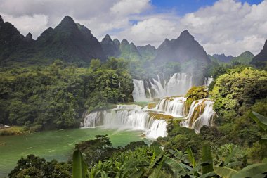 Detian Waterfalls in China, also known as Ban Gioc in Vietnam clipart