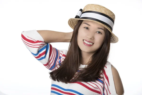 Retrato de uma mulher chinesa americana isolada em backgroun branco — Fotografia de Stock