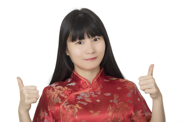 Mulher chinesa bonita vestindo um Chipao isolado no branco backg — Fotografia de Stock