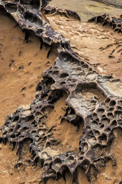 Honingraat verwering van patronen in de Yehliu Geopark, nieuwe Taipei, — Stockfoto