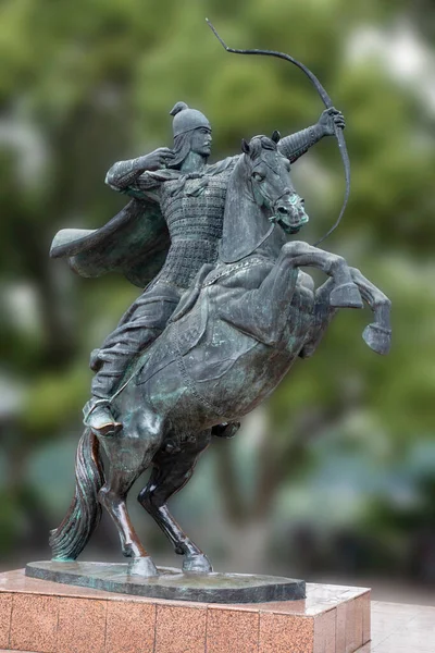 Бронзовая Статуя Китайского Воина Городе Гуйлинь Китай Рассказывает Историю Гуйлиня — стоковое фото