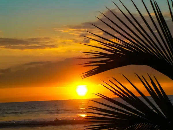 Los atardeceres y amaneceres más hermosos — Foto de Stock