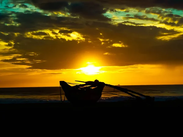 Die schönsten Sonnenuntergänge und Sonnenaufgänge — Stockfoto